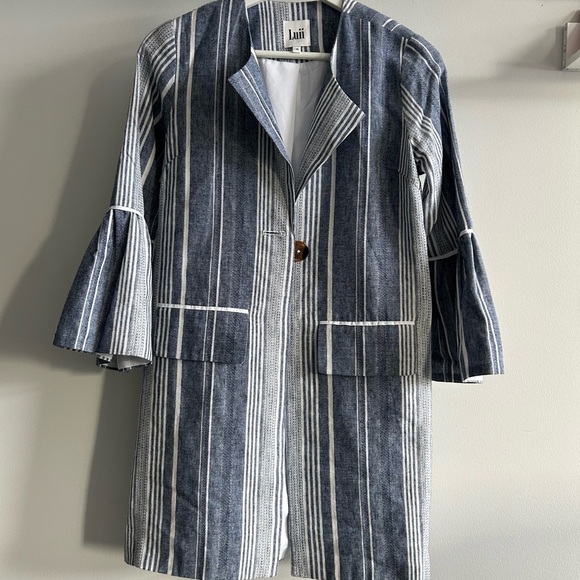 ❤️❤️❤️Luii White and Blue Blazer with Flared Sleeves excellent condition - Picture 3 of 10